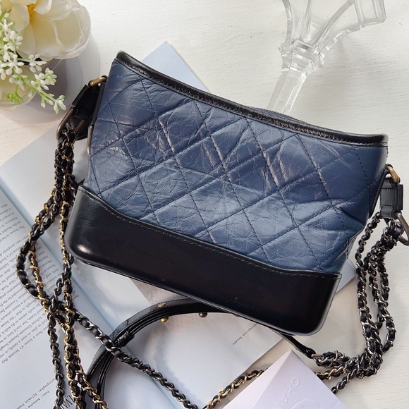 Chanel Hobo Bag Small Aged Calfskin Navy&Black - Picture 6 of 9